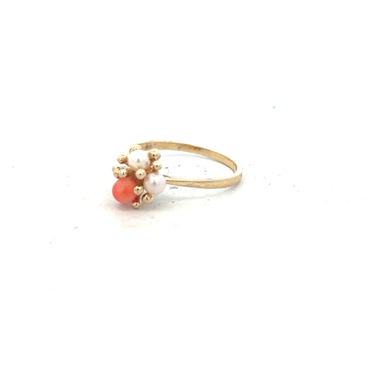 9ct yellow gold ring in size Q featuring a smooth, polished band, unbranded jewelry perfect for everyday wear