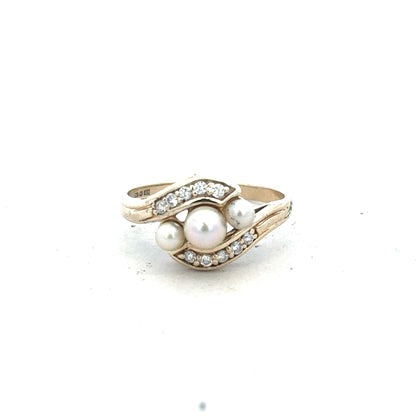 9ct yellow gold ring in size R with a simple band design, unbranded, showcasing its polished finish and classic style.