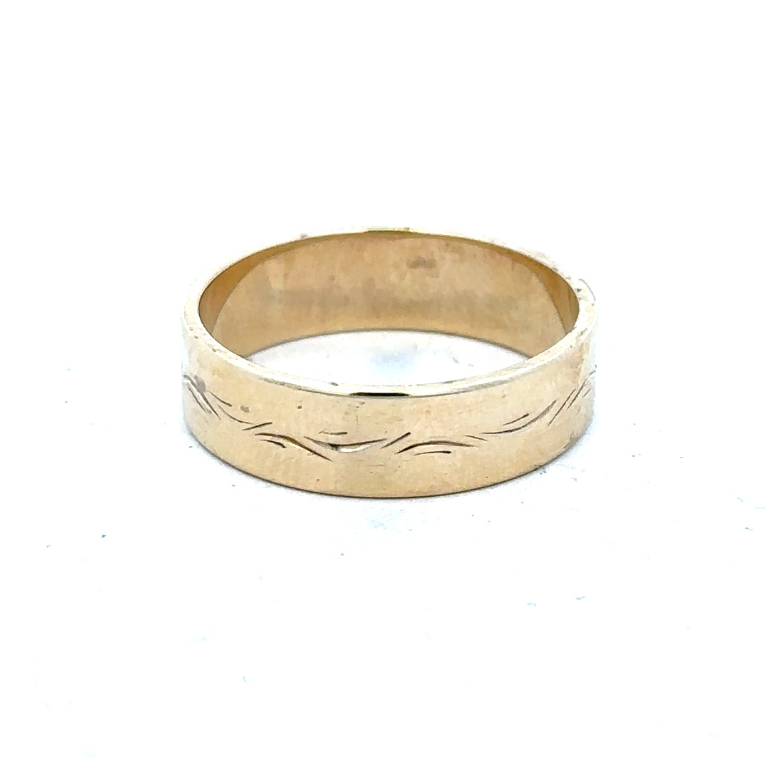9ct yellow gold ring size S with a smooth polished finish, unbranded jewelry piece displayed on a plain background.
