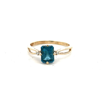 9ct yellow gold ring in size S, unbranded, featuring a smooth polished band and classic design.