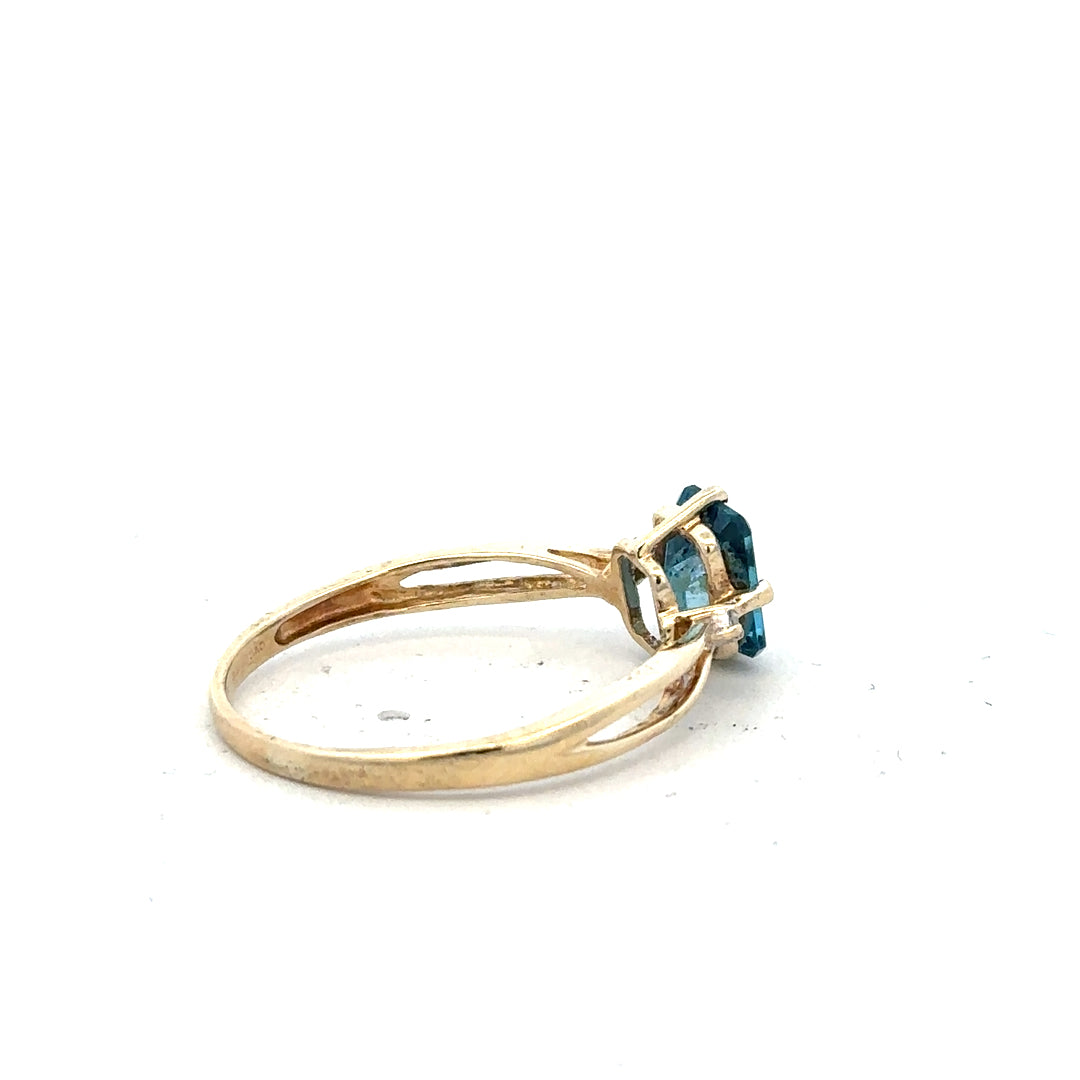 9ct yellow gold ring in size S with a simple smooth band, unbranded jewelry piece, shown against a neutral background.