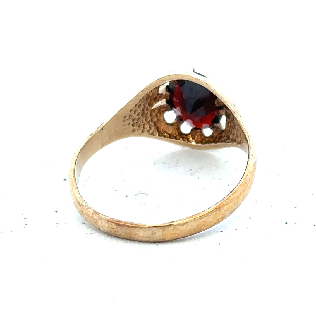 9ct yellow gold ring size T with a smooth polished band, unbranded, displayed on a neutral background.