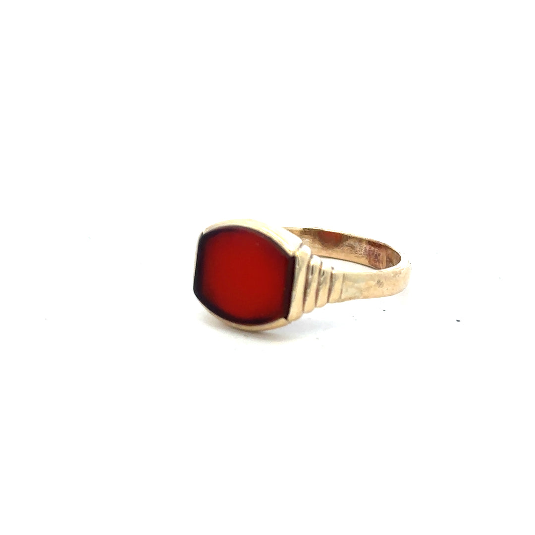 9ct yellow gold ring size Y1/2 with a polished finish, unbranded jewelry piece displayed on a neutral background.