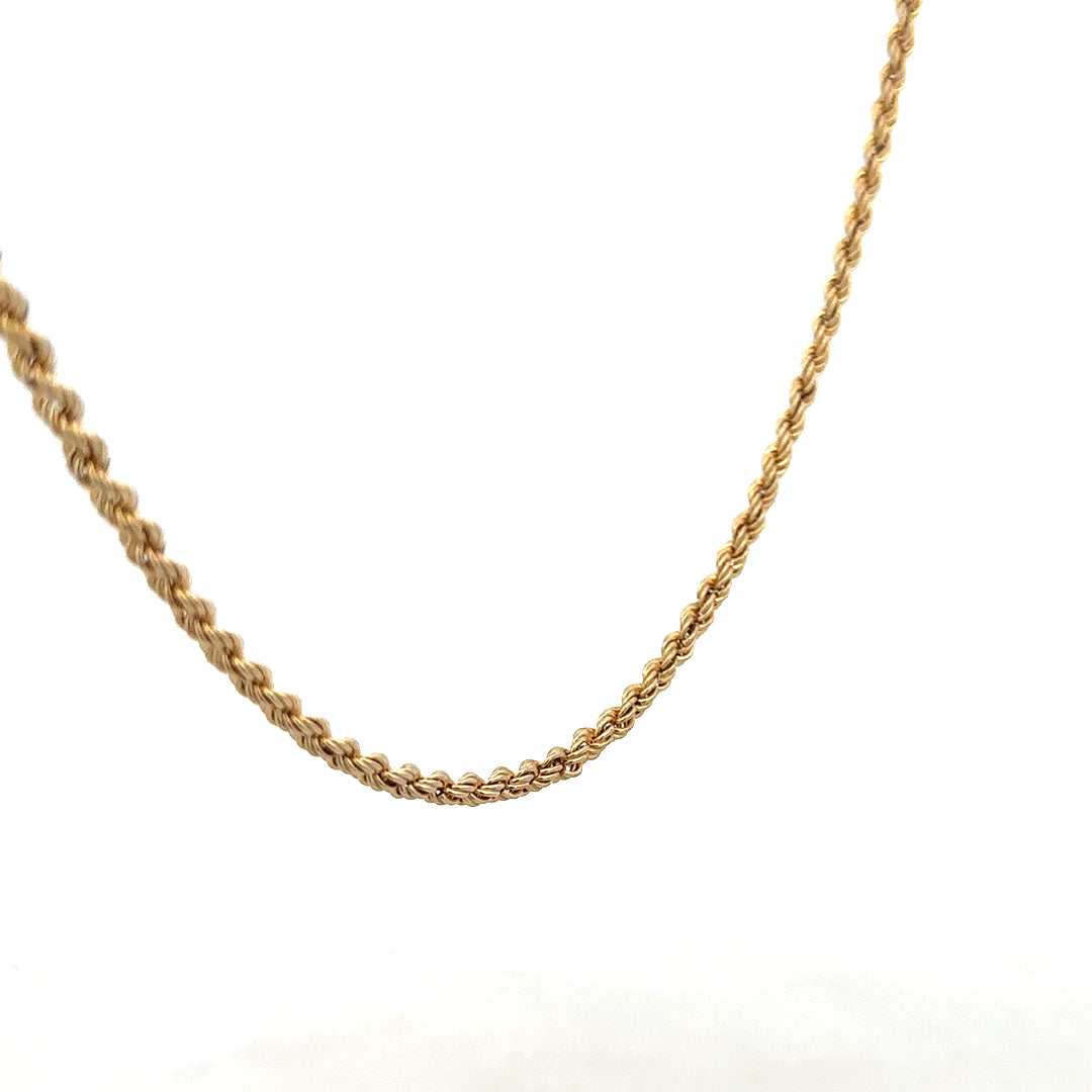 9ct yellow gold rope chain weighing 3.7g, showcasing a detailed, twisted design with a secure clasp.