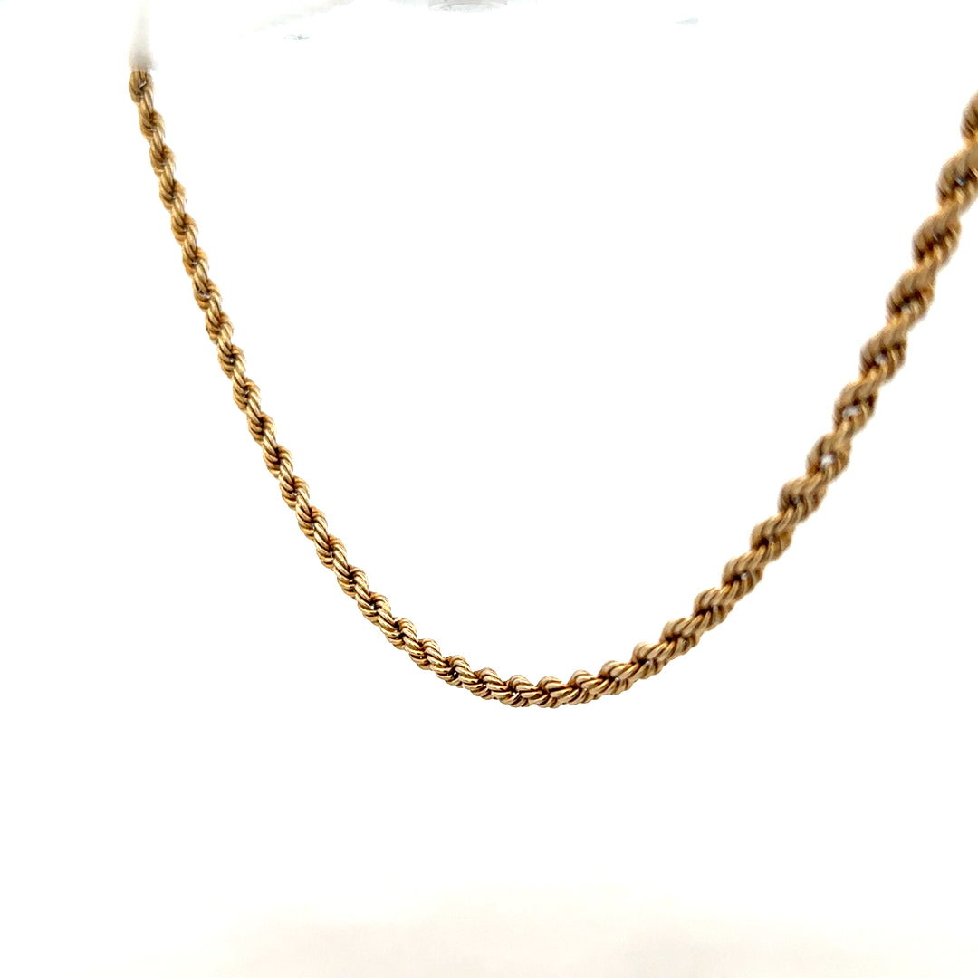 9ct yellow gold rope chain weighing 7.2g, unbranded, with intricate twisted design and secure clasp, suitable for everyday wear.