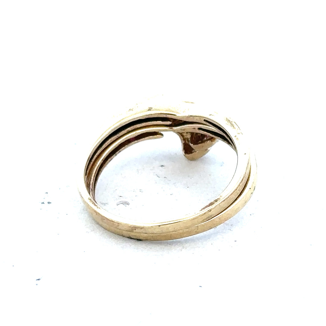 9ct yellow gold ruby ring size O with a central ruby gemstone, featuring a classic band design.
