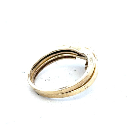 9ct yellow gold ruby ring in size O with a central red ruby gemstone, showcasing a simple elegant design.
