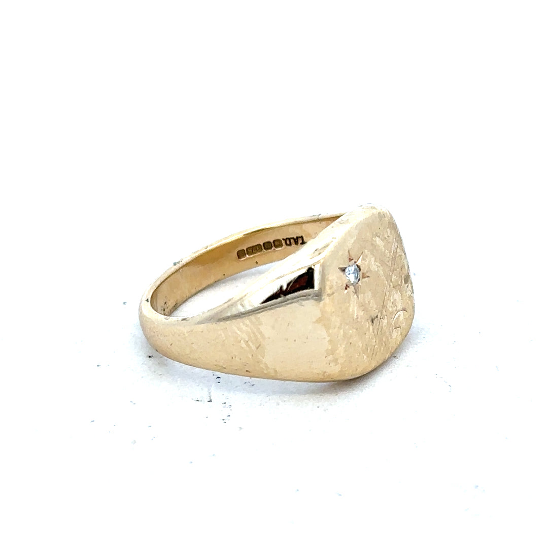 9ct yellow gold signet ring in size T1/2, unbranded, featuring a smooth, polished finish and classic rectangular face.