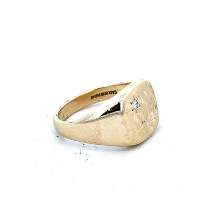 9ct yellow gold signet ring in size T1/2, unbranded, featuring a smooth, polished finish and classic rectangular face.