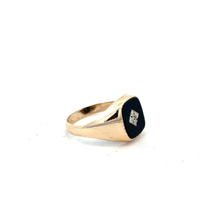 9ct yellow gold signet ring in size X with smooth polished surface, unbranded jewelry accessory for men or women.