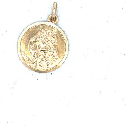 9ct yellow gold St. Christopher pendant, unbranded, weighing 3.1g, detailed religious jewelry pendant.