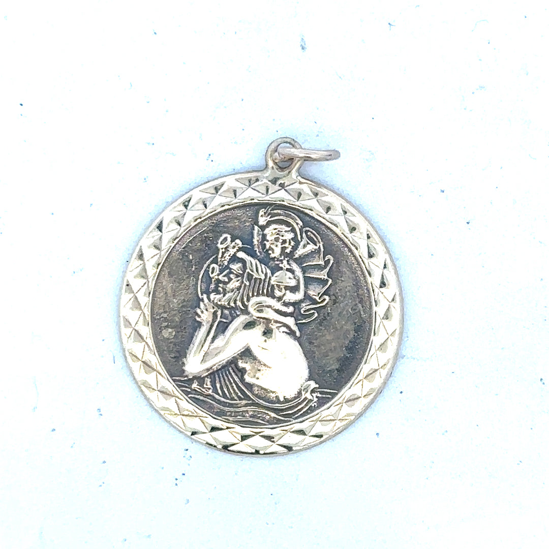 9ct yellow gold St Christopher pendant, unbranded, weight 4.9g, detailed religious jewelry with intricate design.