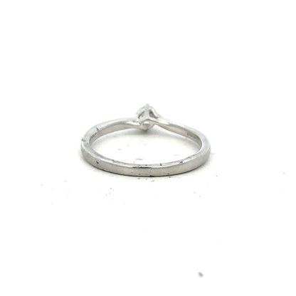 Platinum diamond ring in size S with complete box set, showcasing a sparkling diamond and sleek design.