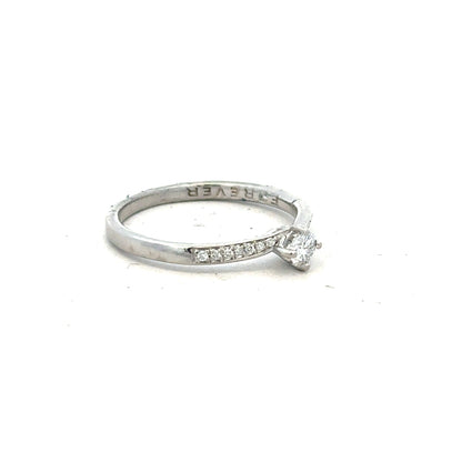 Platinum diamond ring with a sparkling diamond, presented in a complete box set, size S, unbranded jewelry.