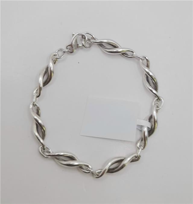 Silver bracelet, 19cm length and 14.4g weight, unbranded jewelry accessory with a sleek, polished design.