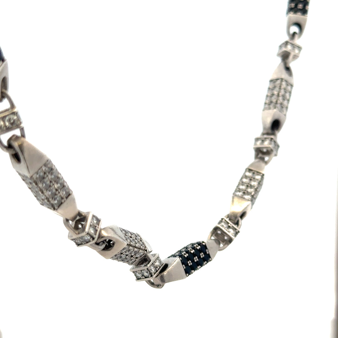 Silver chain weighing 113.4g, unbranded jewelry chain with a sleek, polished design perfect for accessories or jewelry making.