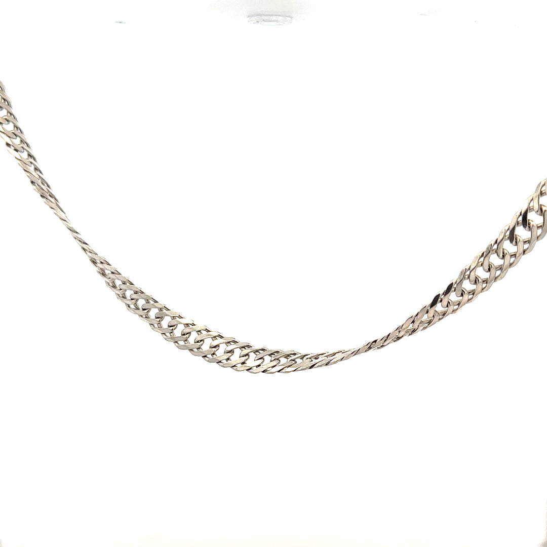 Silver chain weighing 17.2g, unbranded jewelry accessory with a detailed chain design, shown in the product image.