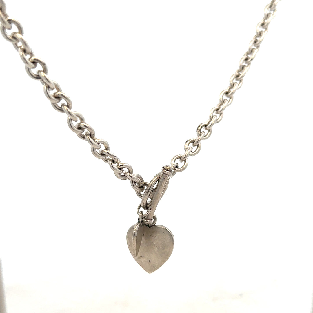 Silver chain weighing 36.5g, unbranded, with a detailed close-up of the chain links and clasp for jewelry.