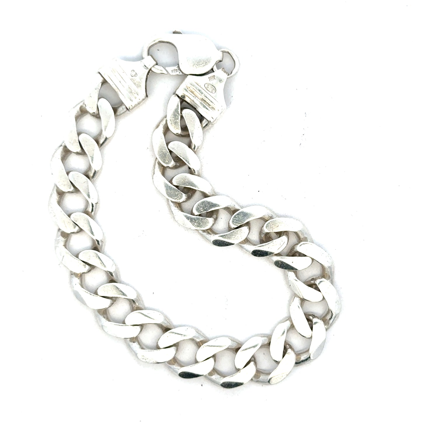 Silver curb bracelet weighing 33.7g with a classic chain design, unbranded jewelry accessory for everyday wear.