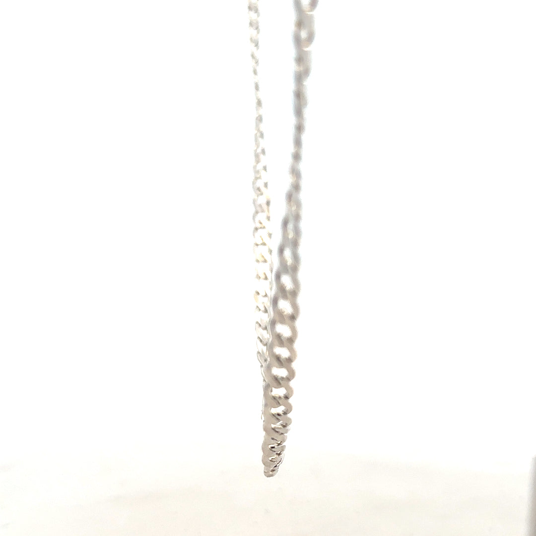 Silver curb chain weighing 16.4g, featuring classic links, suitable for necklaces or jewelry, unbranded and stylish.