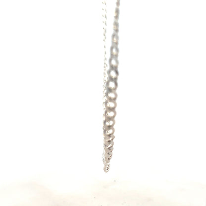 Silver curb chain, unbranded, 16.4g, showcasing the classic linked design with a polished finish.