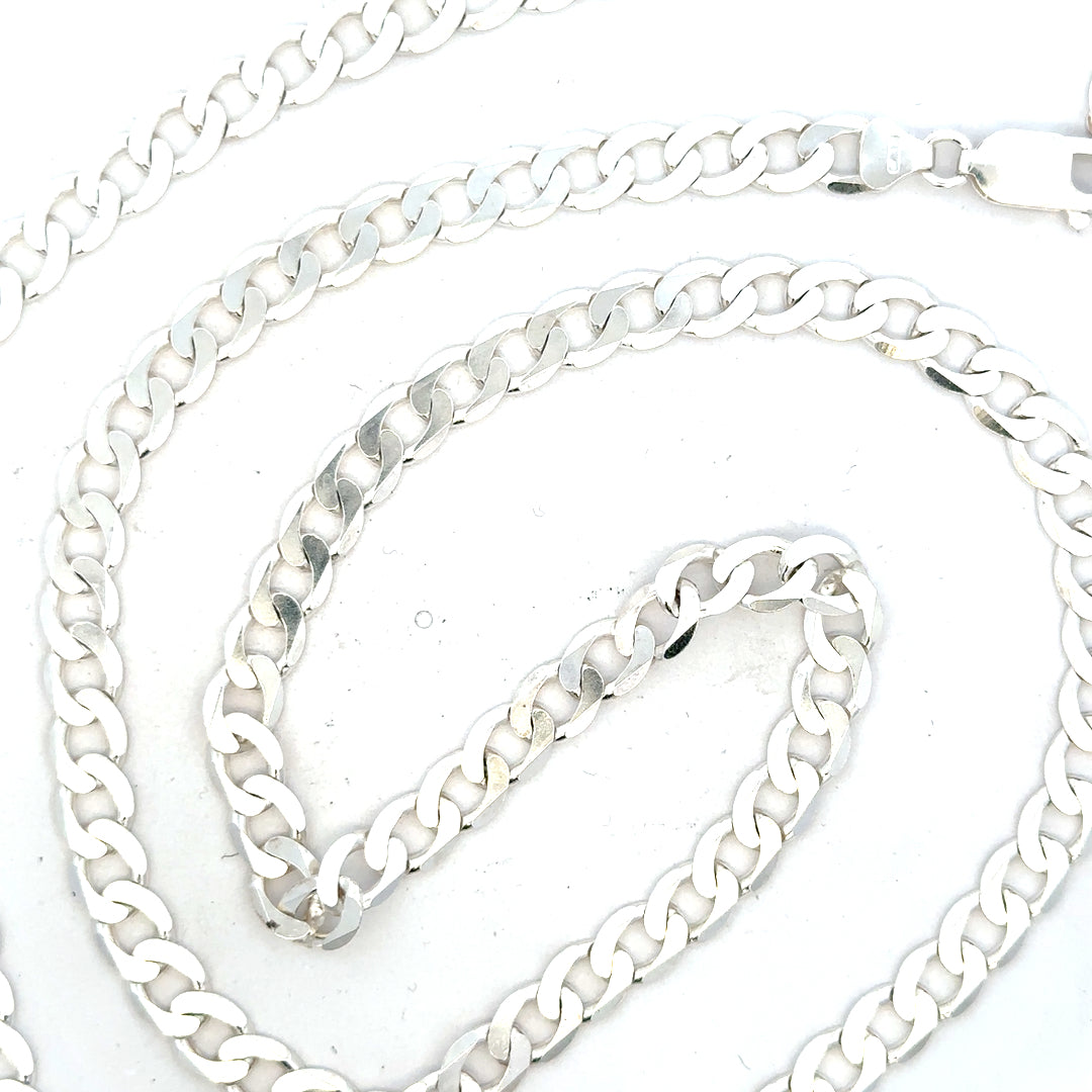 Silver curb chain weighing 34.5g, featuring classic links, suitable for jewelry or accessories, unbranded.