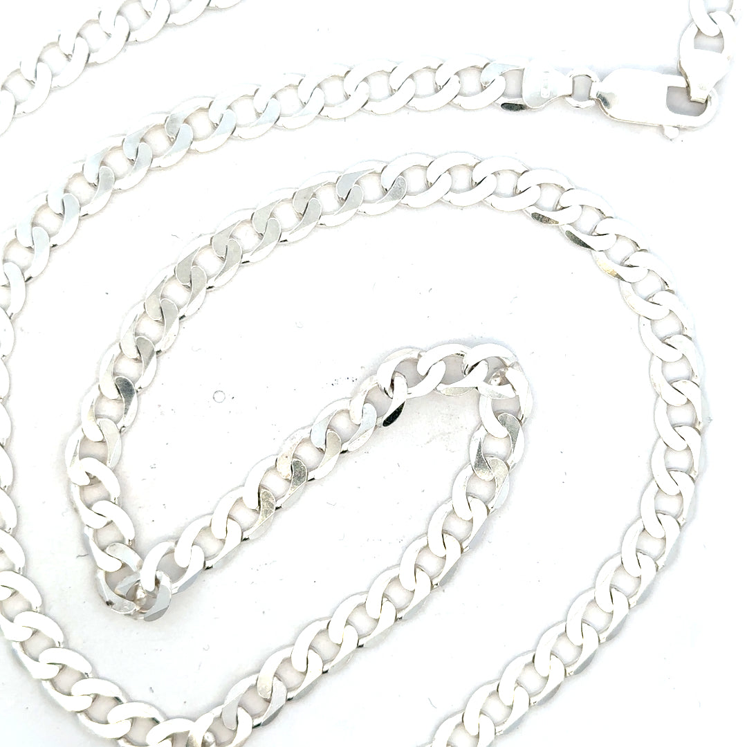 Silver curb chain weighing 34.5g, unbranded jewelry chain with a sleek design, shown in a close-up image.