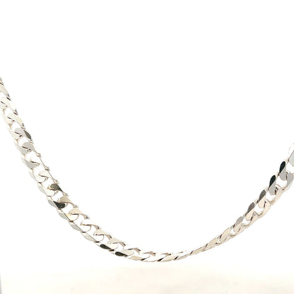 Silver curb chain weighing 44.6g, featuring classic linked design, suitable for jewelry or accessories.