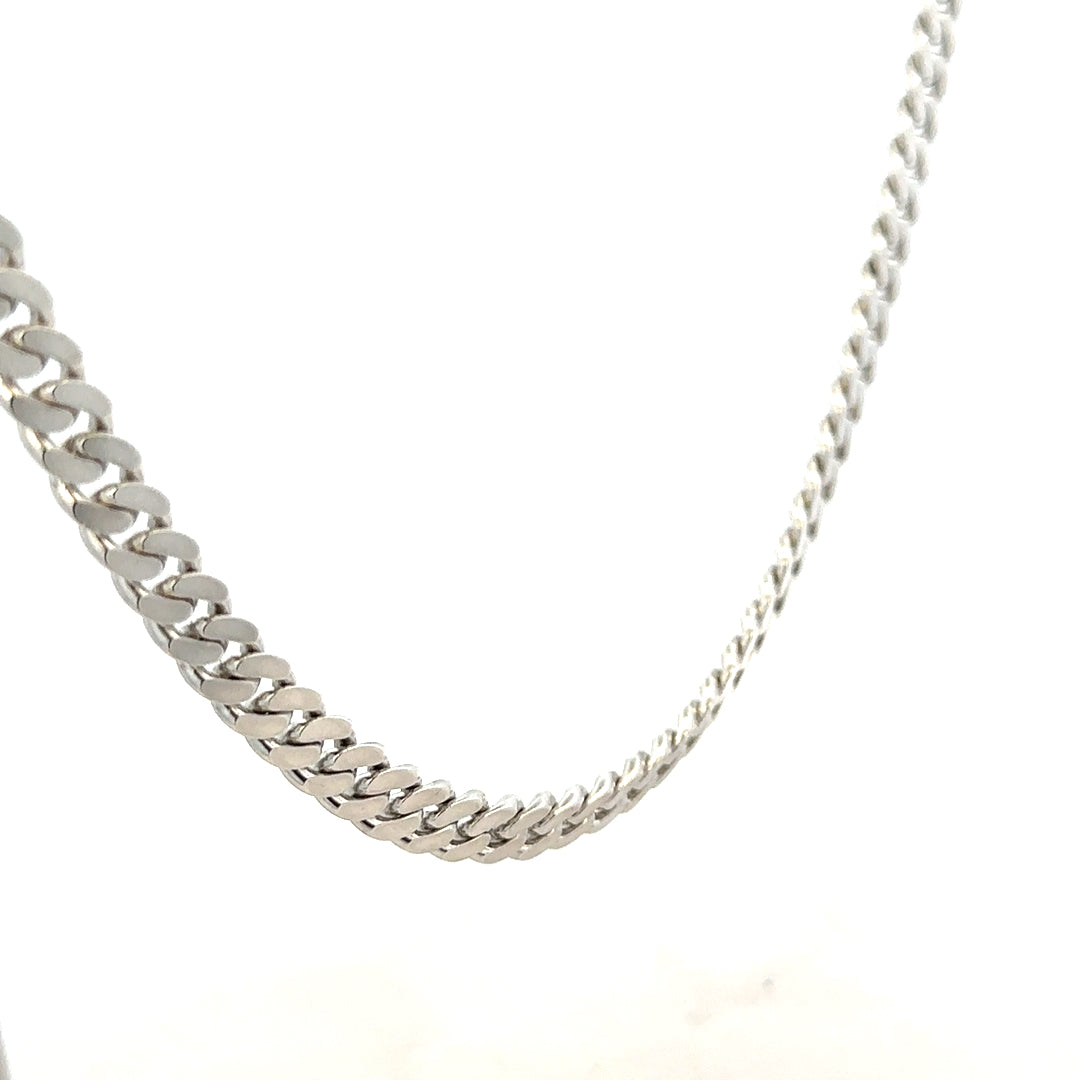 Silver curb chain weighing 51.8g, crafted with durable links, perfect for stylish jewelry or accessory projects.
