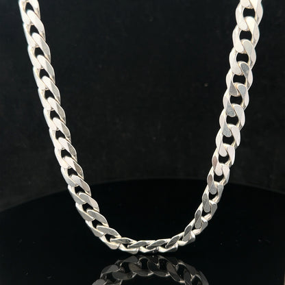 Silver curb chain weighing 60.4g, unbranded jewelry chain with a polished, linked design suitable for necklaces or bracelets.