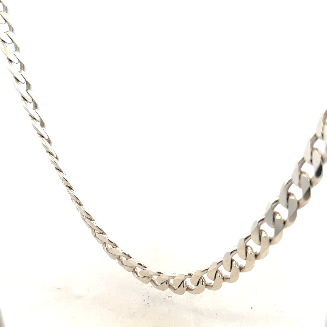 Silver curb chain weighing 66.7g, unbranded jewelry chain with a classic curb link design on a plain background.