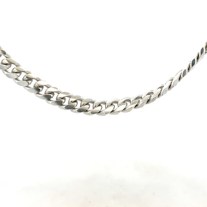 Silver curb chain weighing 81.2g, featuring a classic link design, displayed against a neutral background.