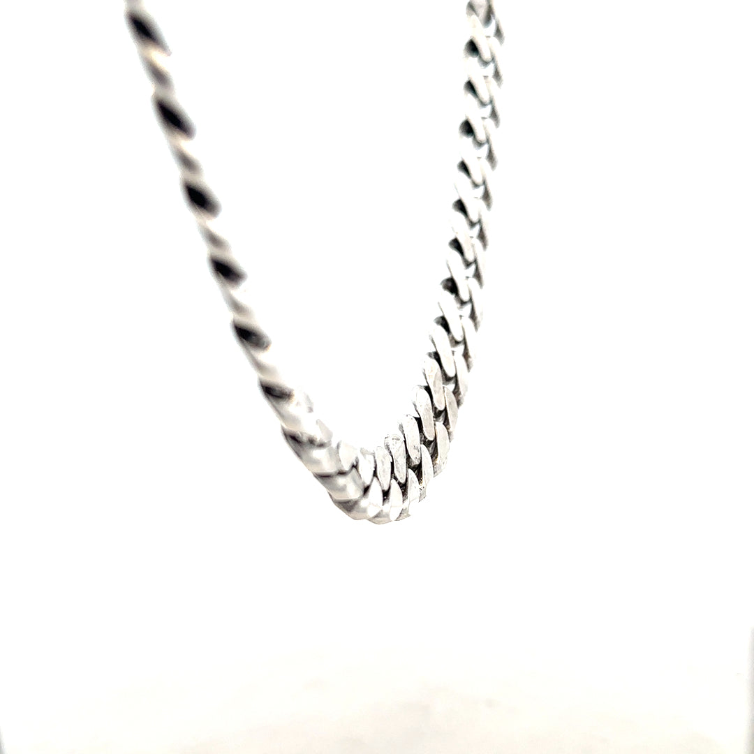 Silver curb chain weighing 91.1g, unbranded, with a detailed close-up showing its textured links and polished finish.