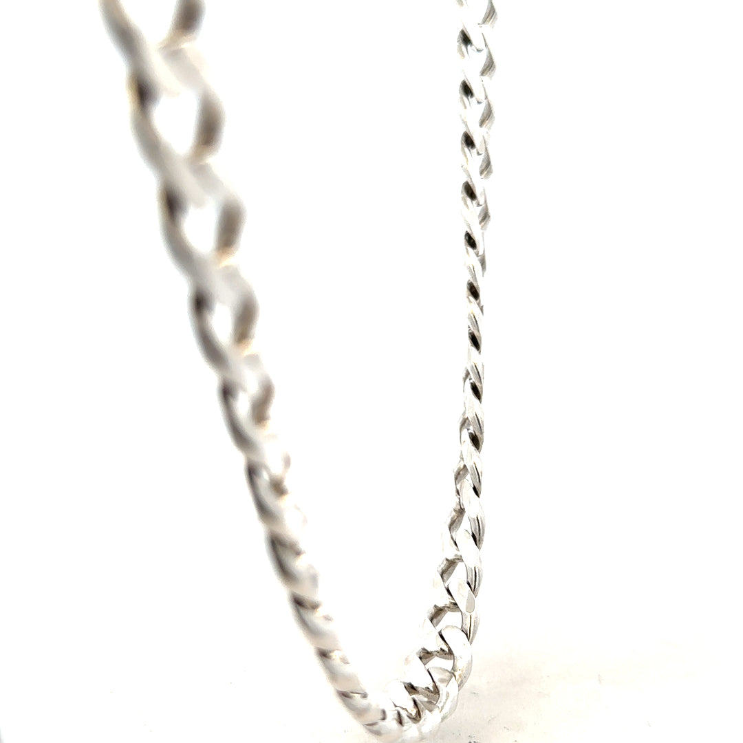 Silver curb chain weighing 91.8g, featuring interlinked oval links, made of unbranded metal for jewelry or accessory use.