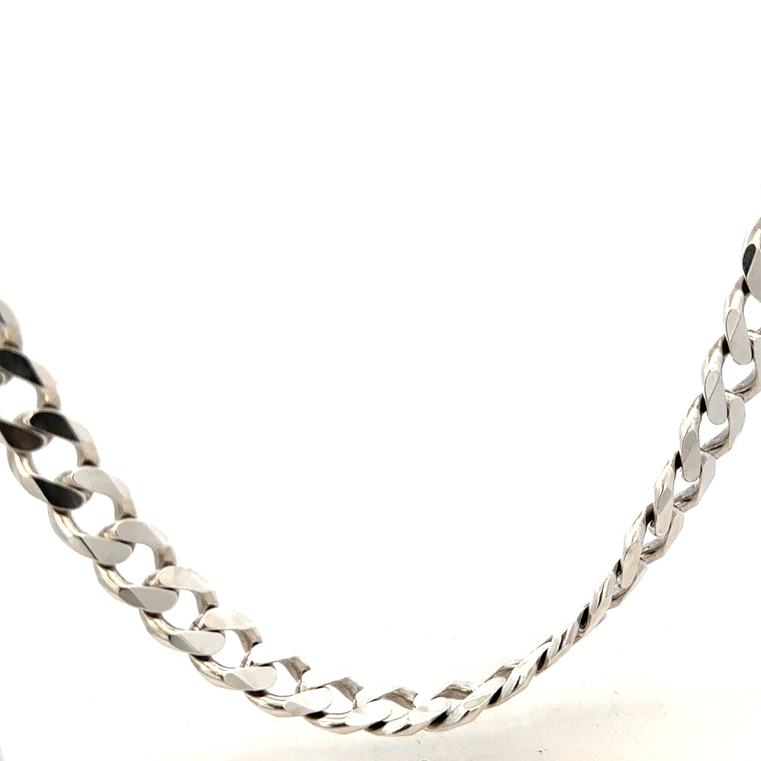 Silver curb chain weighing 91.8g, unbranded, featuring thick, interlocking links, shown laid flat in the image.