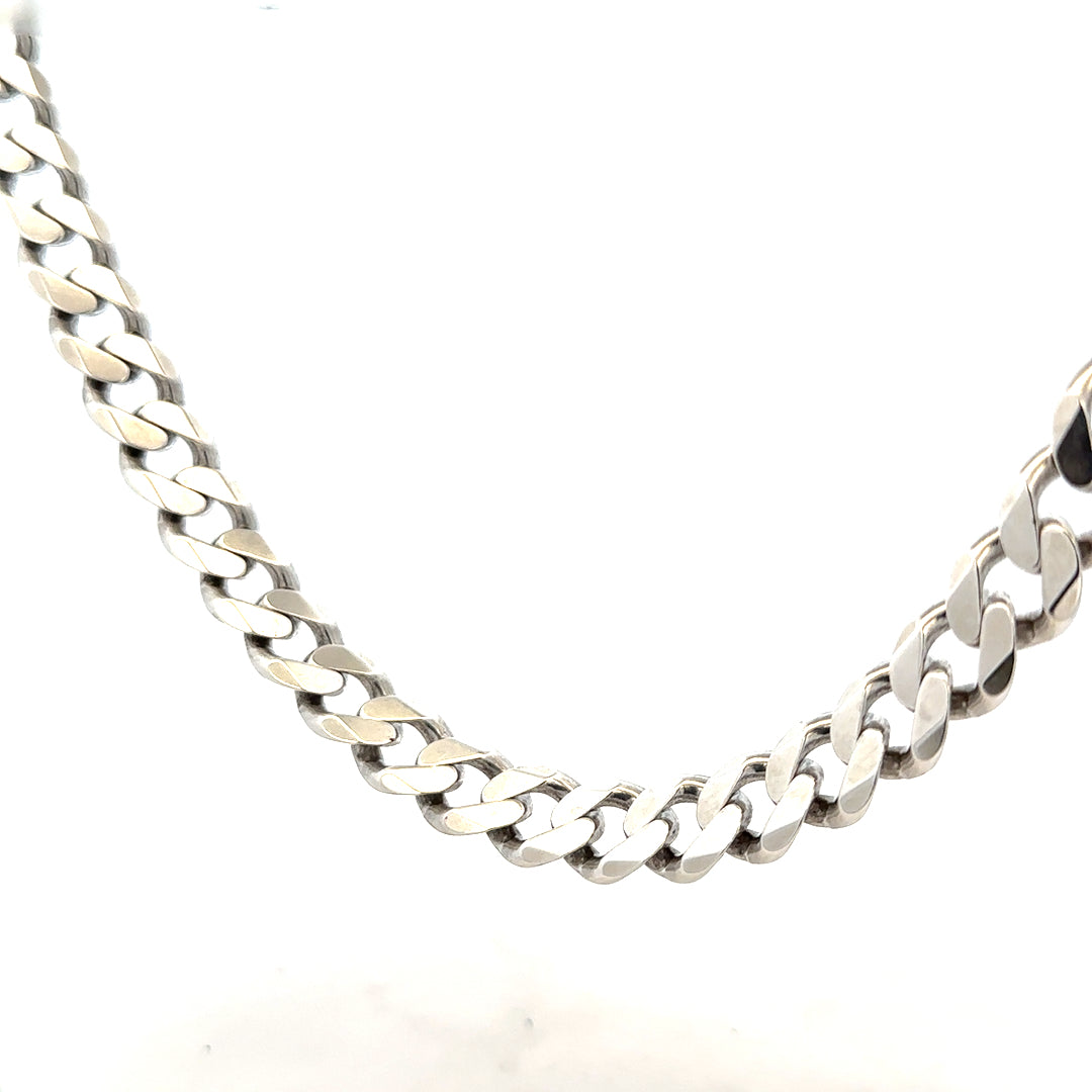 Silver curb chain weighing 94.7g, unbranded jewelry chain with a classic curb link design.