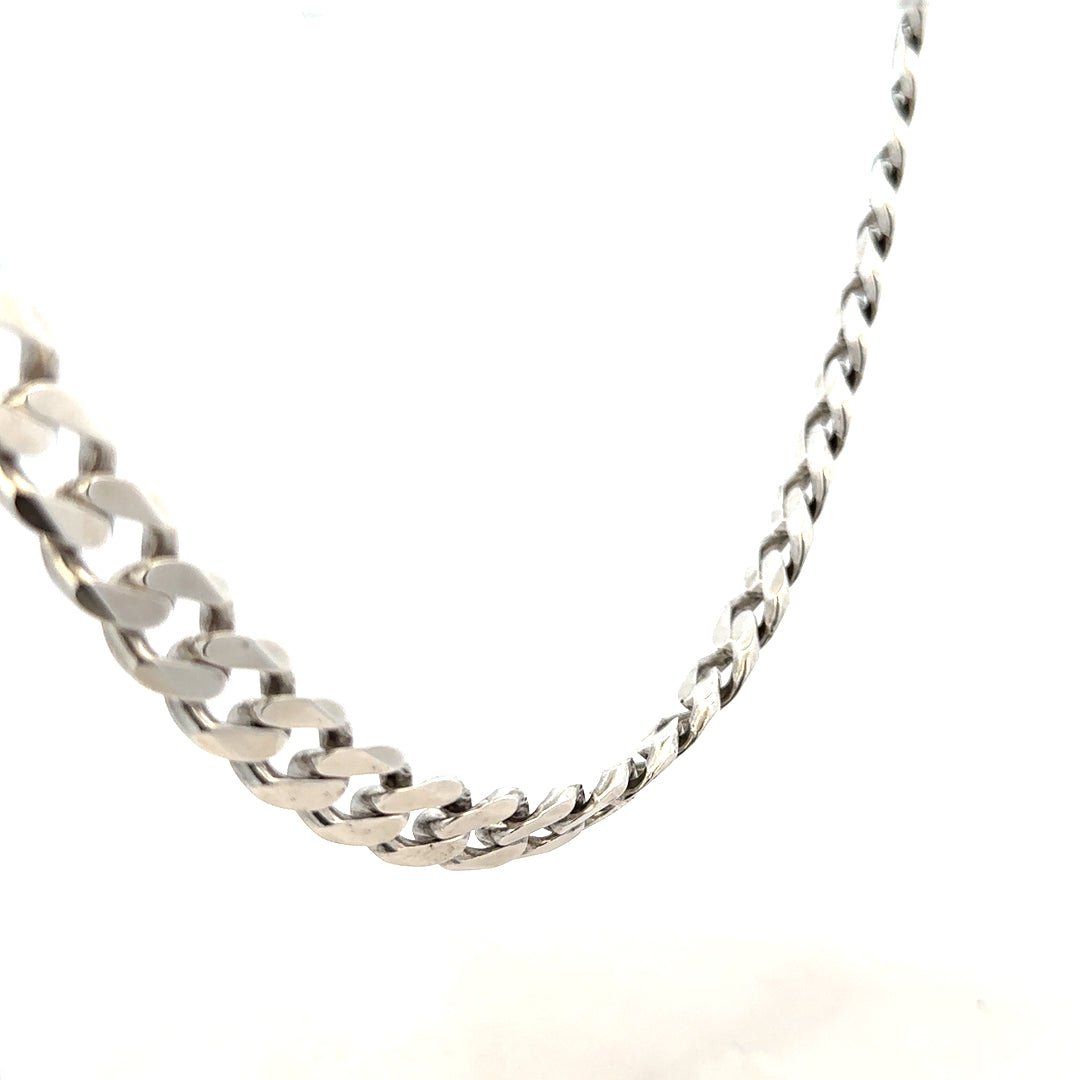Silver curb chain weighing 94.7g, unbranded jewelry chain with a classic design, shown in a detailed close-up image.