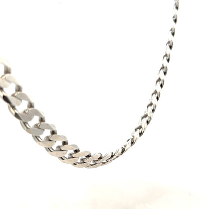 Silver curb chain weighing 94.7g, unbranded jewelry chain with a classic design, shown in a detailed close-up image.