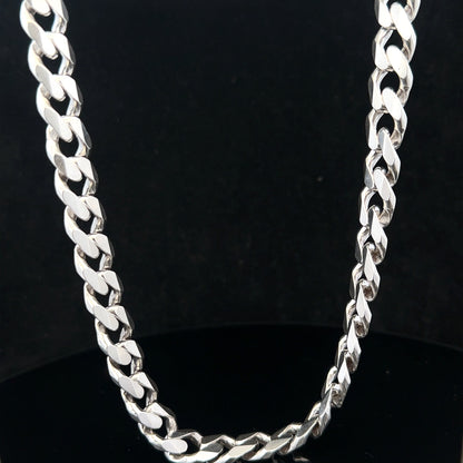 Silver curb chain weighing 95.2g, featuring a classic link design, on a plain background.