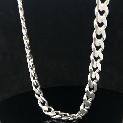 Silver curb chain weighing 95.2g, unbranded jewelry chain with a classic curb link design.