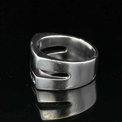 Silver hot diamond ring in size R1/2 featuring a sparkling diamond design, unbranded jewelry ring image.