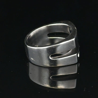 Silver hot diamond ring in size R1/2 with a sparkling diamond design, unbranded jewelry ring for elegant wear