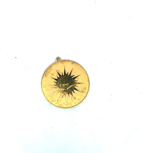 Silver pendant weighing 25.4g with a simple, elegant design, displayed on a plain background.